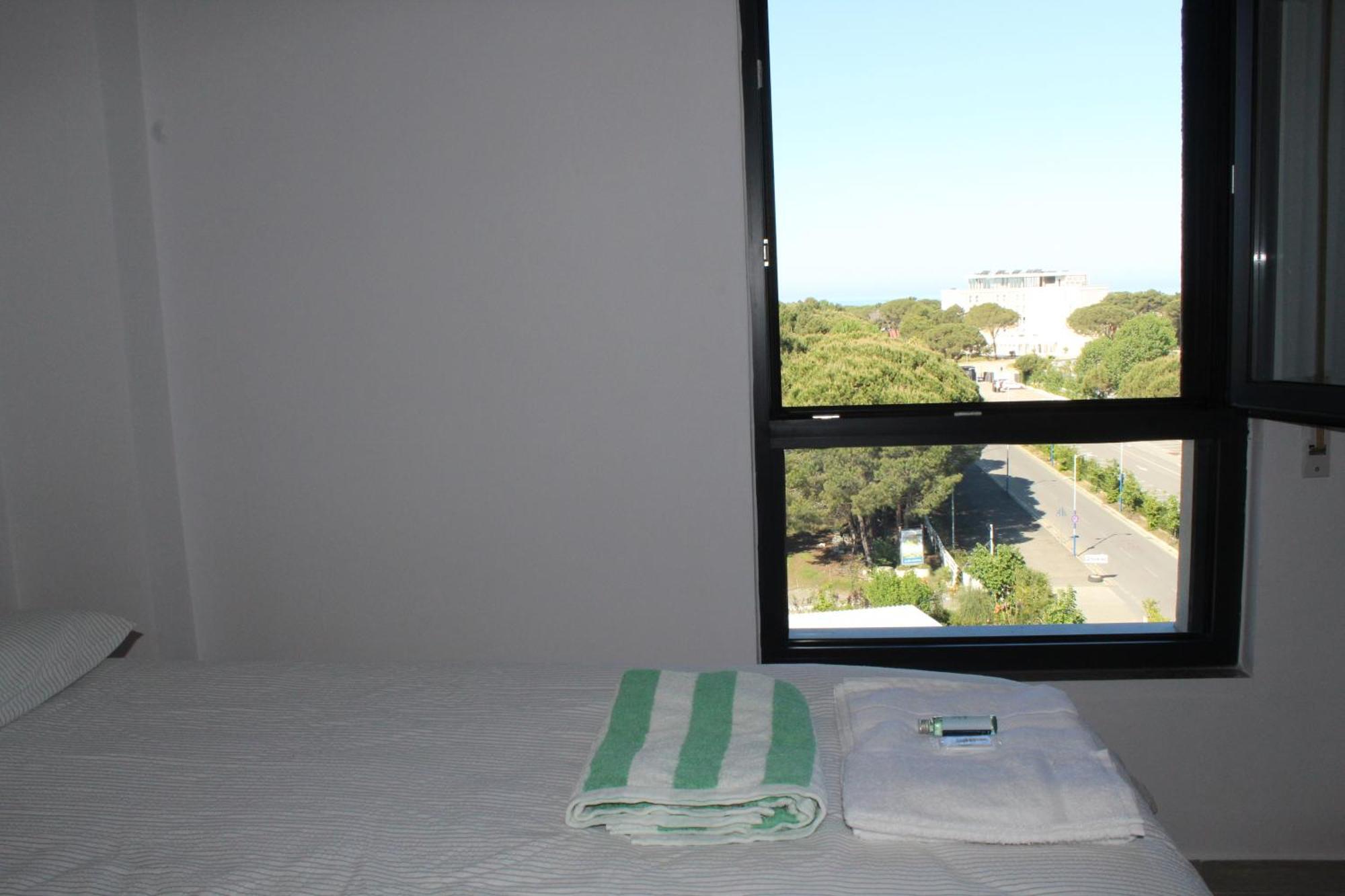 Savana Modern Apartment By The Sea Golem  Exterior photo