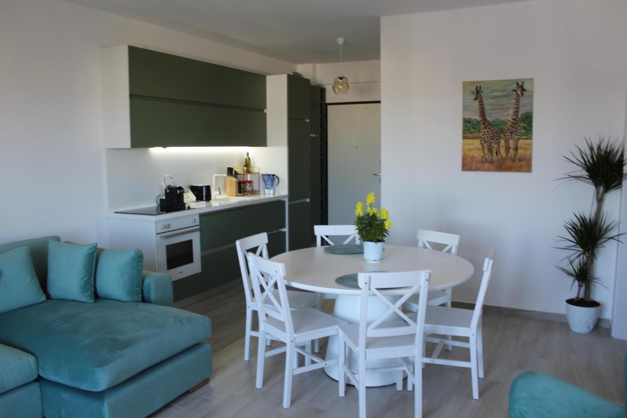 Savana Modern Apartment By The Sea Golem  Exterior photo